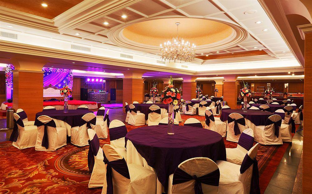 Hotel Townhouse 517 La Sapphire Near Delhi Airport à New Delhi Extérieur photo