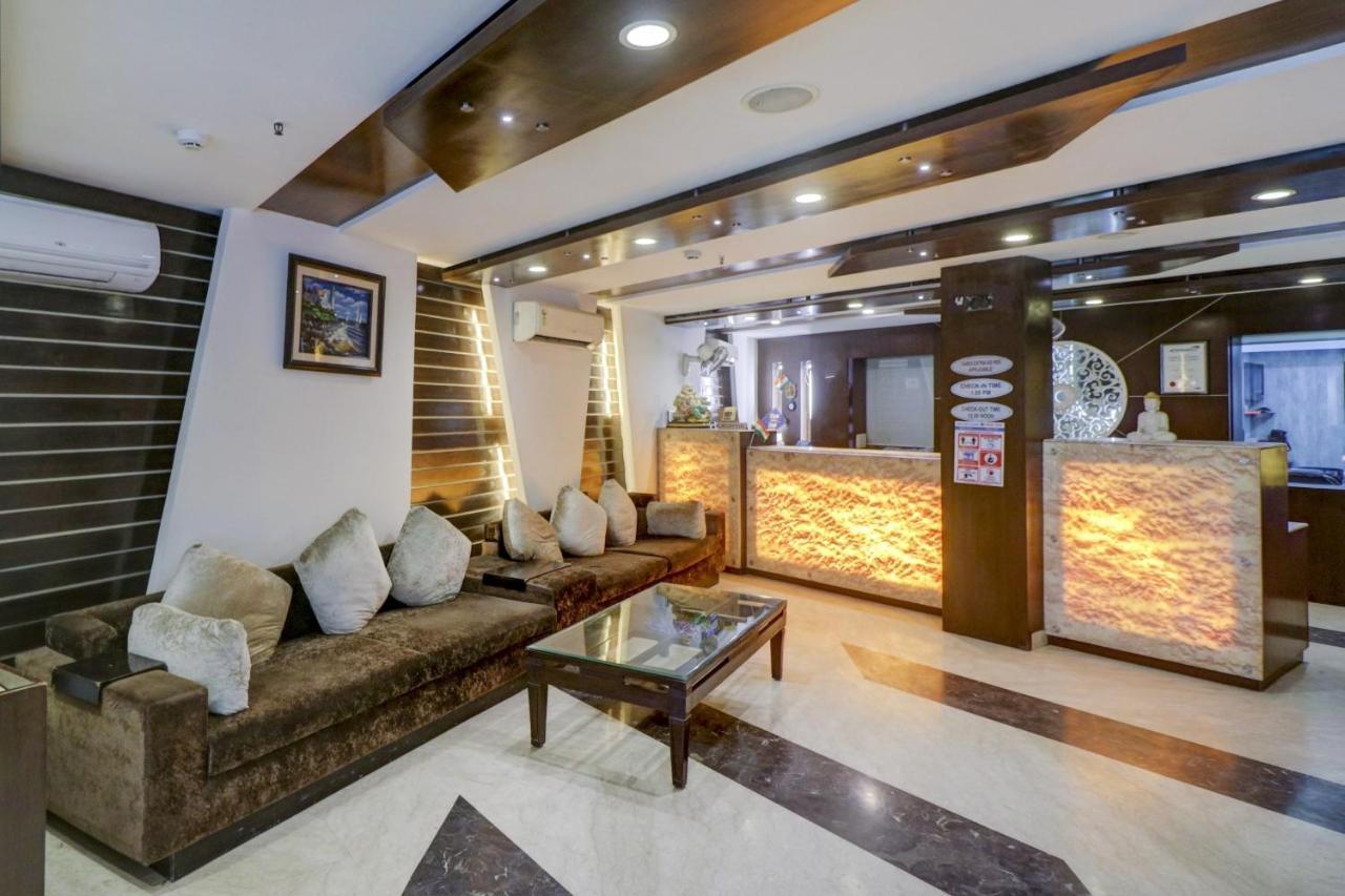 Hotel Townhouse 517 La Sapphire Near Delhi Airport à New Delhi Extérieur photo