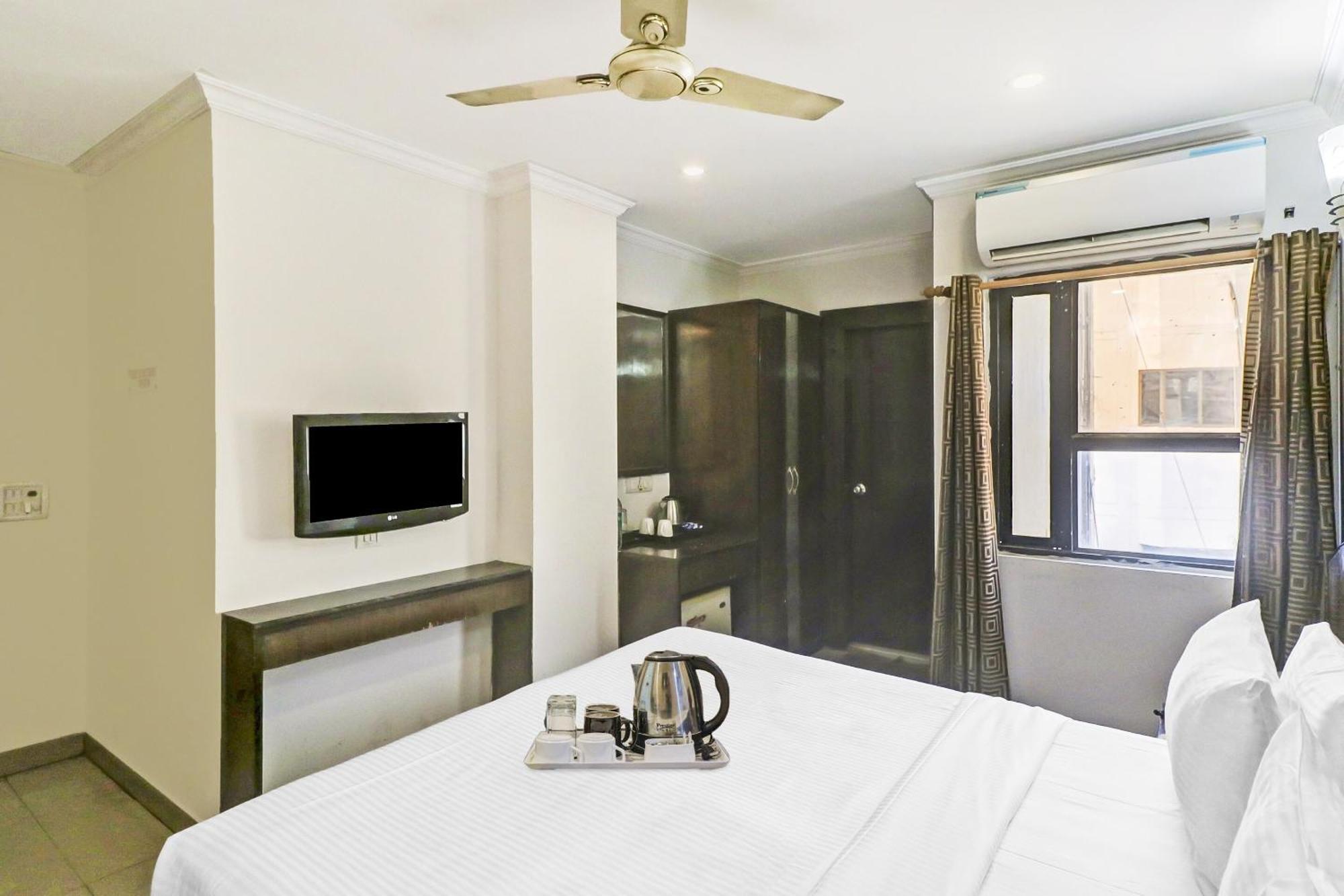 Hotel Townhouse 517 La Sapphire Near Delhi Airport à New Delhi Extérieur photo